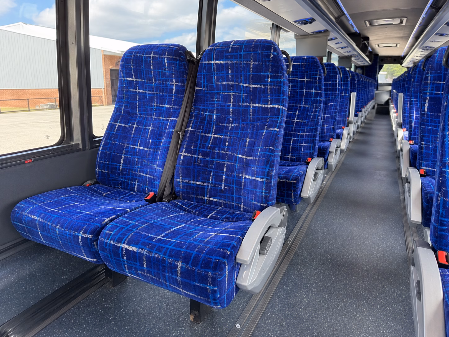 corporate and group wine tour shuttles through the nc foothills